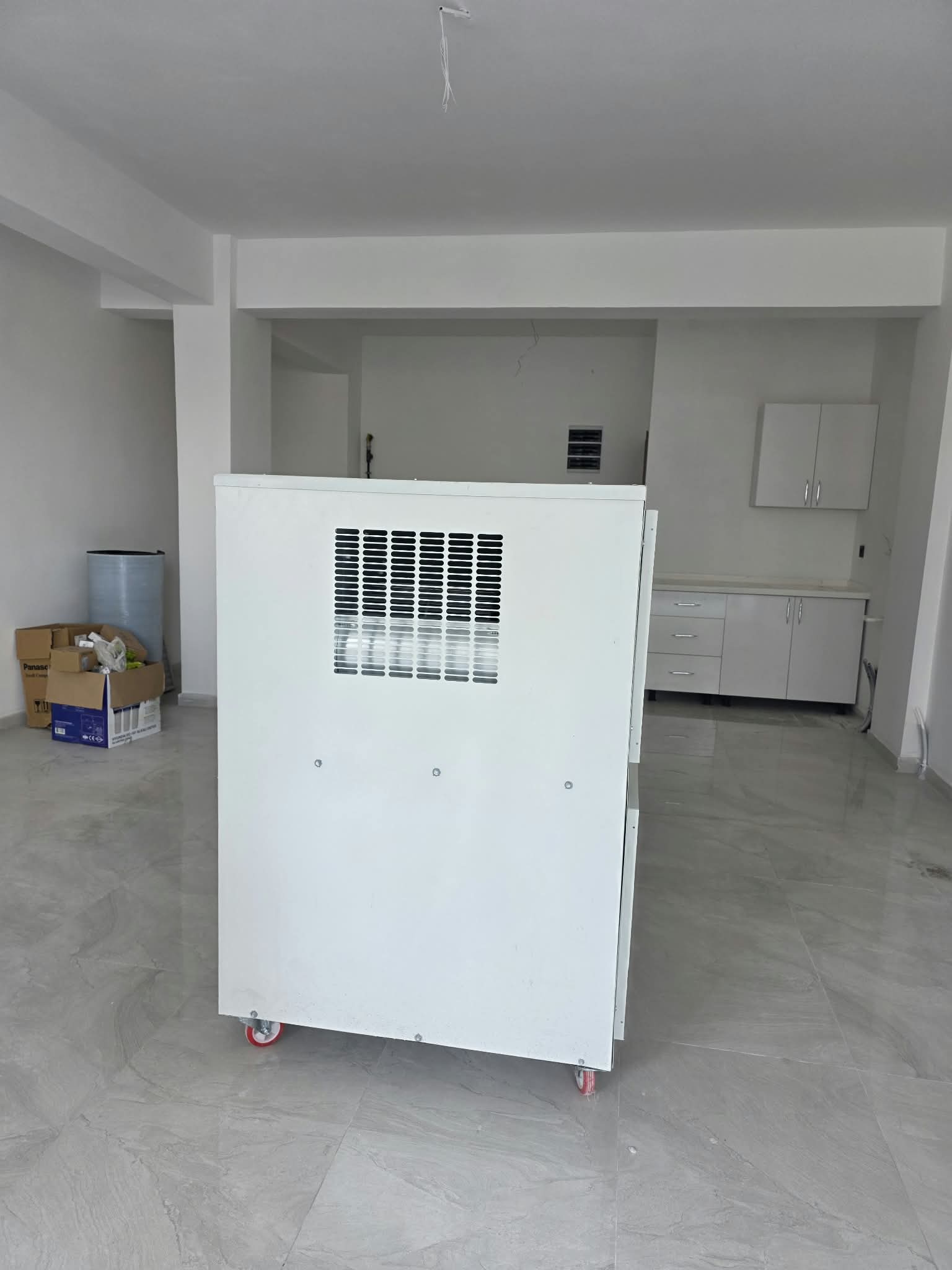 AWG-100